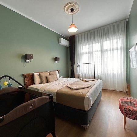 Waterfront Apartment By The Tram - Terrace With Dome & Golden Horn View In Fatih Istambul Exterior foto