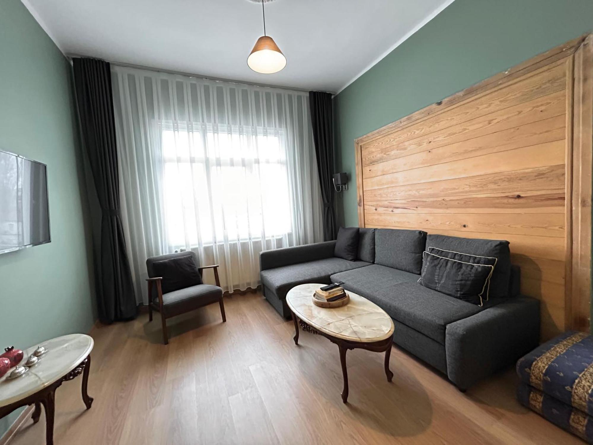 Waterfront Apartment By The Tram - Terrace With Dome & Golden Horn View In Fatih Istambul Exterior foto