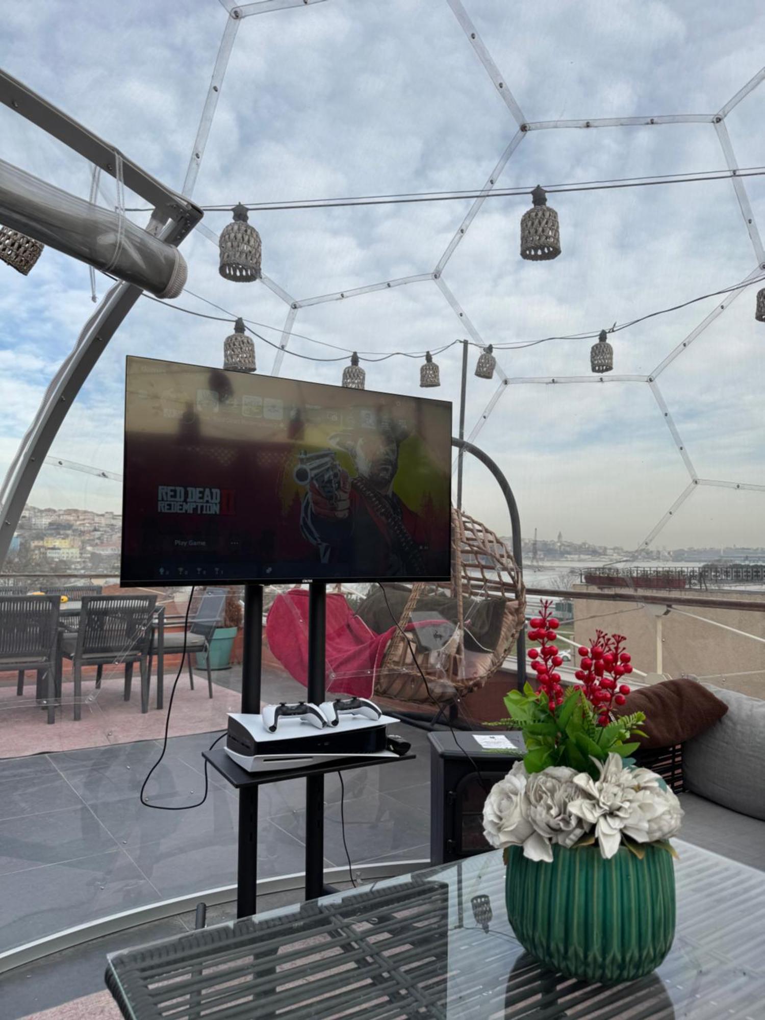 Waterfront Apartment By The Tram - Terrace With Dome & Golden Horn View In Fatih Istambul Exterior foto